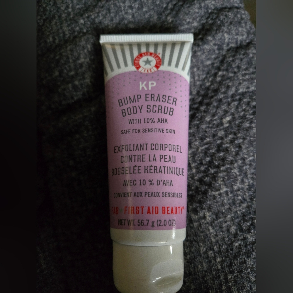 NWT First Aid Beauty KP Bump Eraser Body Scrub